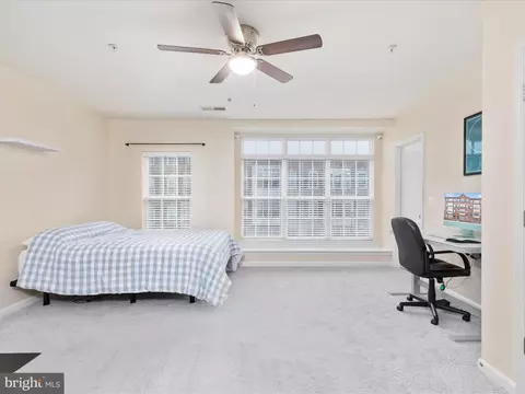 42590 Cardinal Trace Ter, Ashburn, VA 20148 photo 9