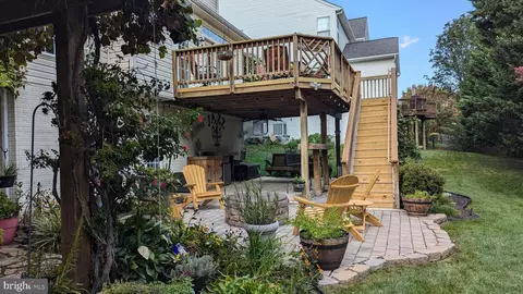 Exterior - 43735 Tolamac Dr, Ashburn, VA 20147 photo 5 of 31