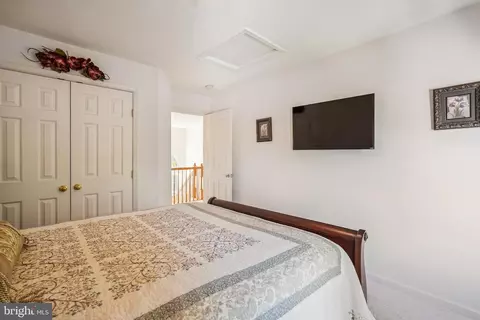 Bedroom - 43735 Tolamac Dr, Ashburn, VA 20147 photo 13 of 17