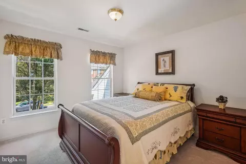 Bedroom - 43735 Tolamac Dr, Ashburn, VA 20147 photo 10 of 17