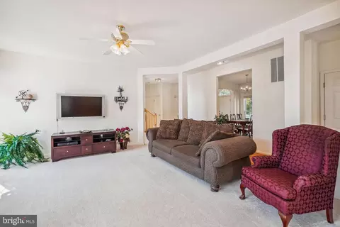 Living - 43735 Tolamac Dr, Ashburn, VA 20147 photo 1 of 2