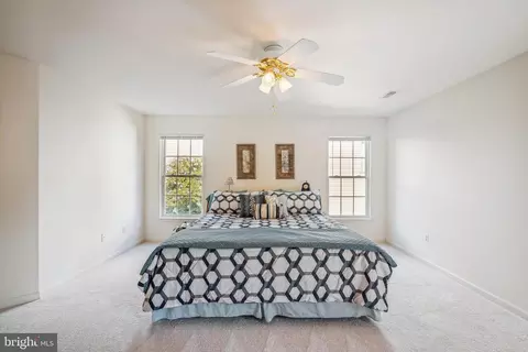 Bedroom - 43735 Tolamac Dr, Ashburn, VA 20147 photo 15 of 17