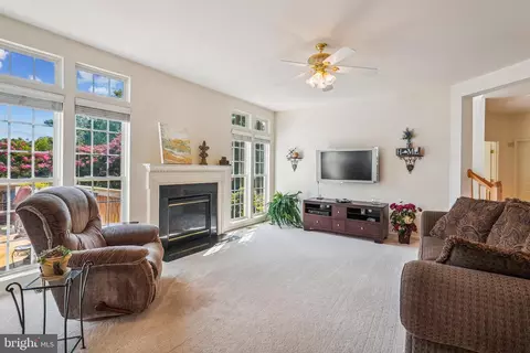 Living - 43735 Tolamac Dr, Ashburn, VA 20147 photo 2 of 2