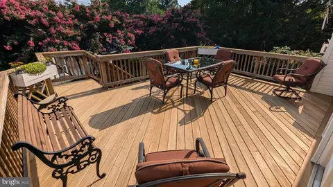 Exterior - 43735 Tolamac Dr, Ashburn, VA 20147 photo 4 of 31