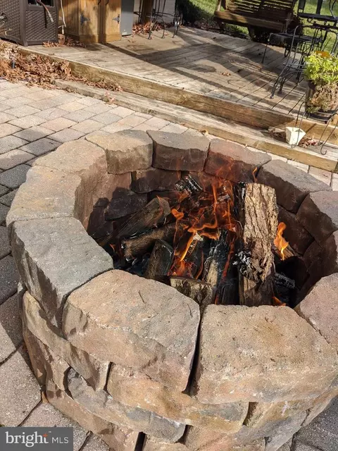 Exterior - 43735 Tolamac Dr, Ashburn, VA 20147 photo 18 of 31