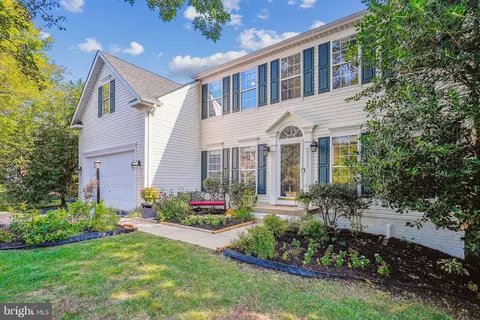 Exterior - 43735 Tolamac Dr, Ashburn, VA 20147 photo 19 of 31