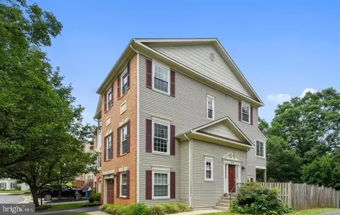 44042 Gala Cir, Ashburn, VA 20147