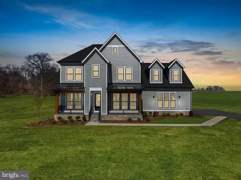 38690 John Wolford Rd, Waterford, VA 20197