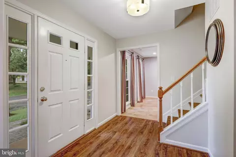Entry Way - 125 Peyton Rd, Sterling, VA 20165 photo 1 of 6