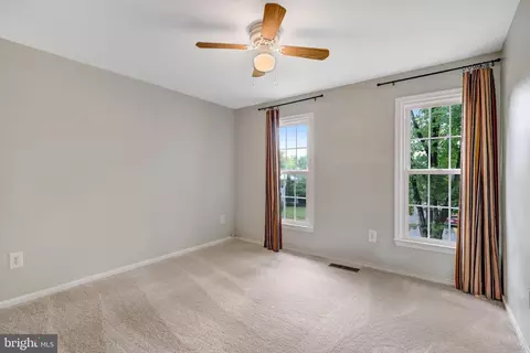 Bedroom - 125 Peyton Rd, Sterling, VA 20165 photo 3 of 4