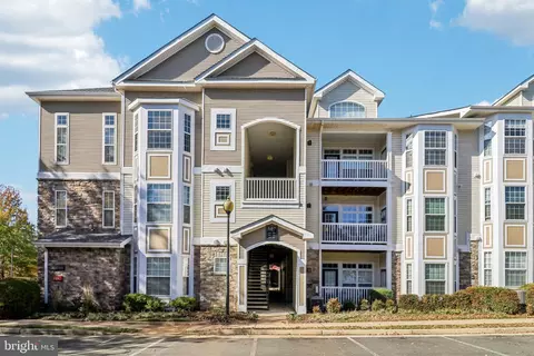 507 Sunset View Ter SE #303, Leesburg, VA 20175