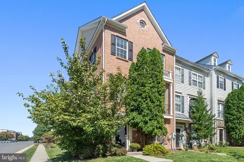 42407 Bowditch, Ashburn, VA 20148