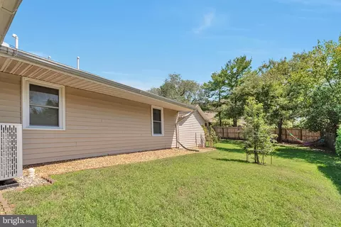 613 E Charlotte St, Sterling, VA 20164 photo 38