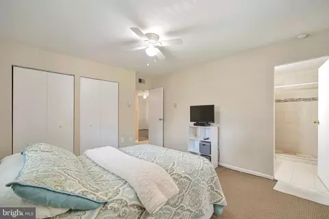 613 E Charlotte St, Sterling, VA 20164 photo 15