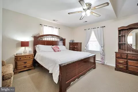 613 E Charlotte St, Sterling, VA 20164 photo 27