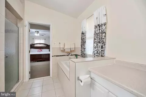 613 E Charlotte St, Sterling, VA 20164 photo 31