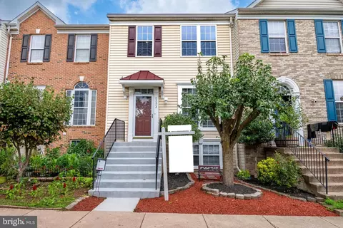 45572 Grand Central Sq, Sterling, VA 20166