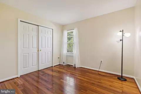 Bedroom - 43064 Stonecottage Pl, Ashburn, VA 20147 photo 1 of 3