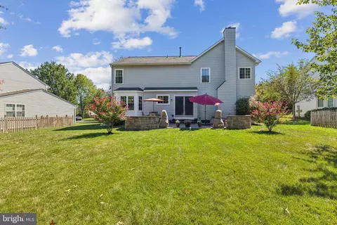 Exterior - 43064 Stonecottage Pl, Ashburn, VA 20147 photo 3 of 3