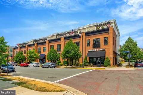 43571 Michigan Sq, Leesburg, VA 20176