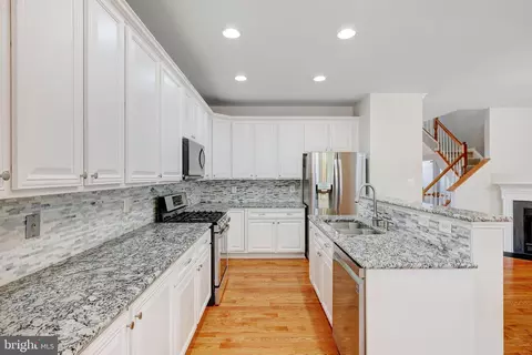 44270 Acushnet Ter, Ashburn, VA 20147 photo 16