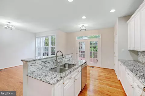 44270 Acushnet Ter, Ashburn, VA 20147 photo 18