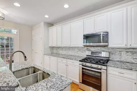44270 Acushnet Ter, Ashburn, VA 20147 photo 19