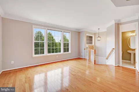44270 Acushnet Ter, Ashburn, VA 20147 photo 7