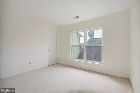 42757 Explorer Dr, Brambleton, VA 20148 photo 9