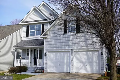 208 Mayfair Dr NE, Leesburg, VA 20176