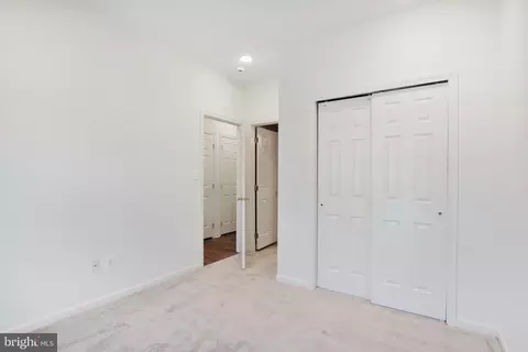 25322 Shipley Ter, Chantilly, VA 20152 photo 17