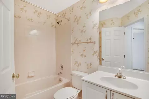 25322 Shipley Ter, Chantilly, VA 20152 photo 27