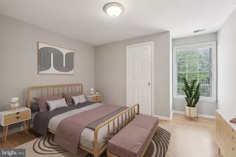 Bedroom - 21106 Crocus Ter, Ashburn, VA 20147 photo 3 of 4
