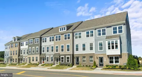 24164 Thurso Sq, Sterling, VA 20166