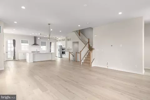 43467 Croson Ln, Ashburn, VA 20148 photo 3