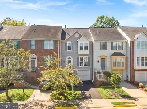 20355 Briarcliff Ter, Sterling, VA 20165