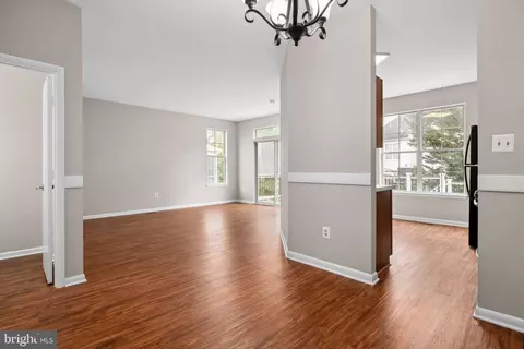 44246 Mossy Brook Sq, Ashburn, VA 20147 photo 18
