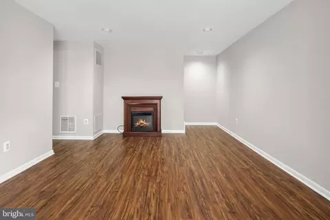 44246 Mossy Brook Sq, Ashburn, VA 20147 photo 51