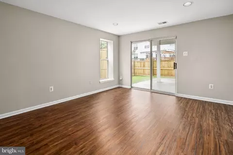 44246 Mossy Brook Sq, Ashburn, VA 20147 photo 49