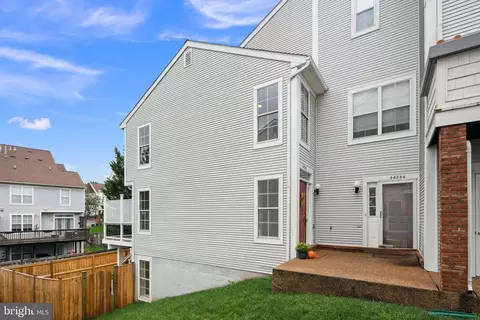 44246 Mossy Brook Sq, Ashburn, VA 20147 photo 5