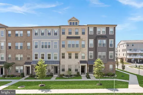 2208 Abboccato Ter SE, Leesburg, VA 20175