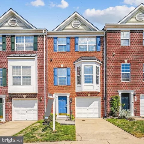 204 Hawks View Sq SE, Leesburg, VA 20175