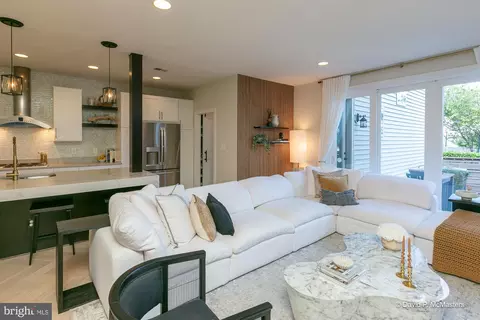 Living - 20434 Codman Dr, Ashburn, VA 20147 photo 1 of 1