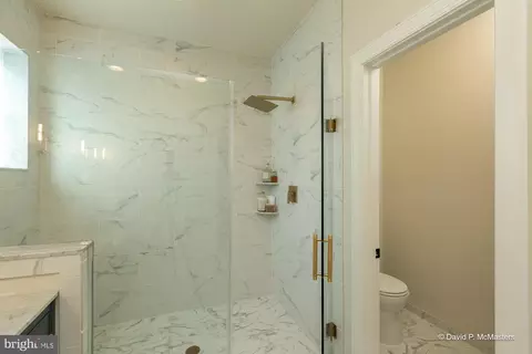 Bath - 20434 Codman Dr, Ashburn, VA 20147 photo 4 of 7