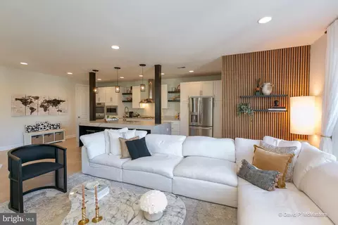 Entry Way - 20434 Codman Dr, Ashburn, VA 20147 photo 5 of 24