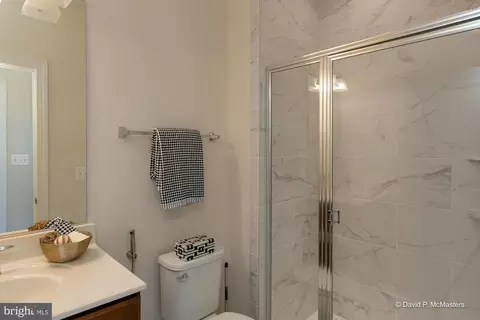Entry Way - 20434 Codman Dr, Ashburn, VA 20147 photo 14 of 24