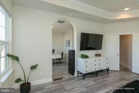 Entry Way - 20434 Codman Dr, Ashburn, VA 20147 photo 9 of 24