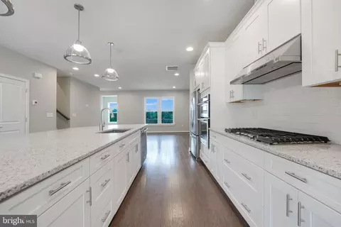 19976 Abram Ter, Ashburn, VA 20147 photo 10