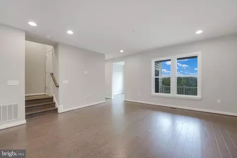 19976 Abram Ter, Ashburn, VA 20147 photo 18