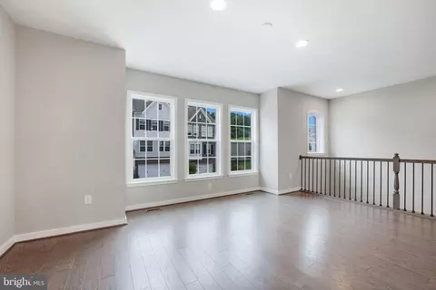 19976 Abram Ter, Ashburn, VA 20147 photo 8